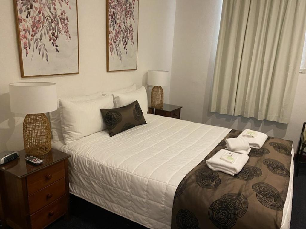 The Esplanade Motel Lakes Entrance Bagian luar foto