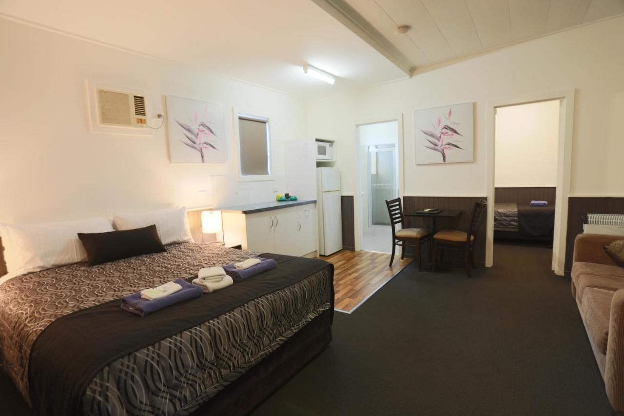 The Esplanade Motel Lakes Entrance Bagian luar foto