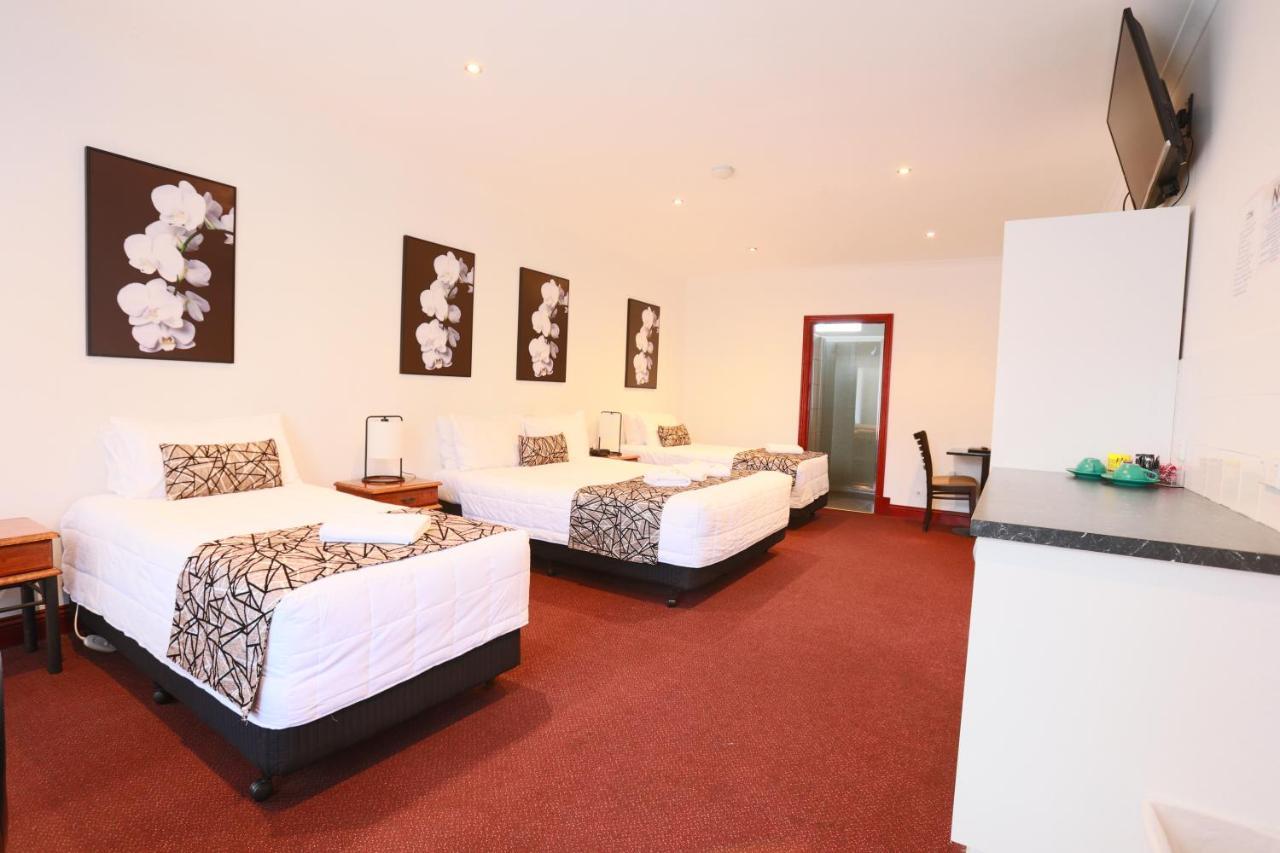 The Esplanade Motel Lakes Entrance Bagian luar foto
