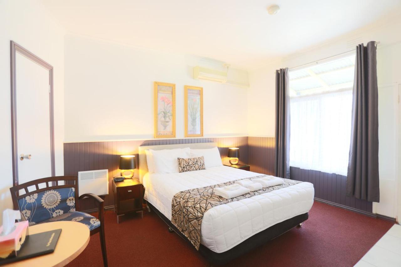 The Esplanade Motel Lakes Entrance Bagian luar foto