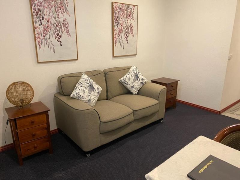 The Esplanade Motel Lakes Entrance Bagian luar foto