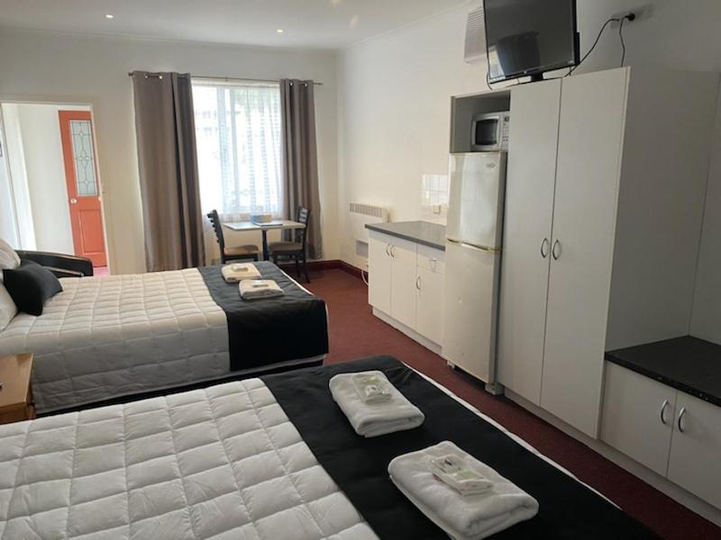 The Esplanade Motel Lakes Entrance Bagian luar foto